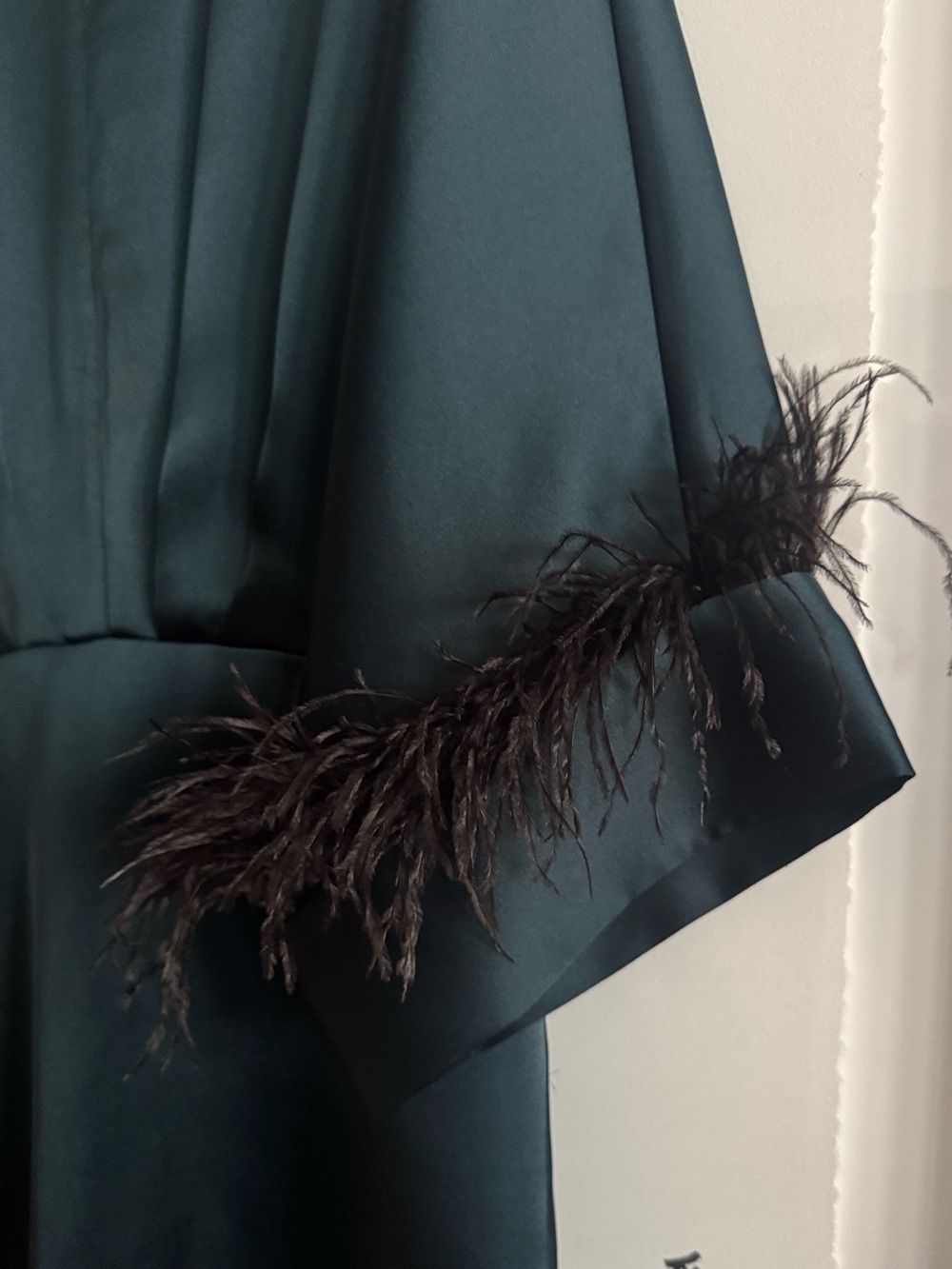 Zara Emerald Satin Mini Dress with Feathers - Med (us 4-6) perfect condition - Picture 6 of 10